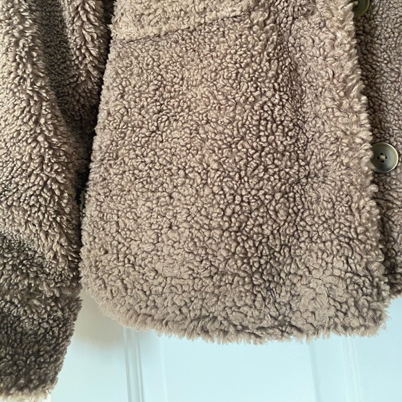 Banana Republic Oversized Teddy Jacket - Picture 5 of 6